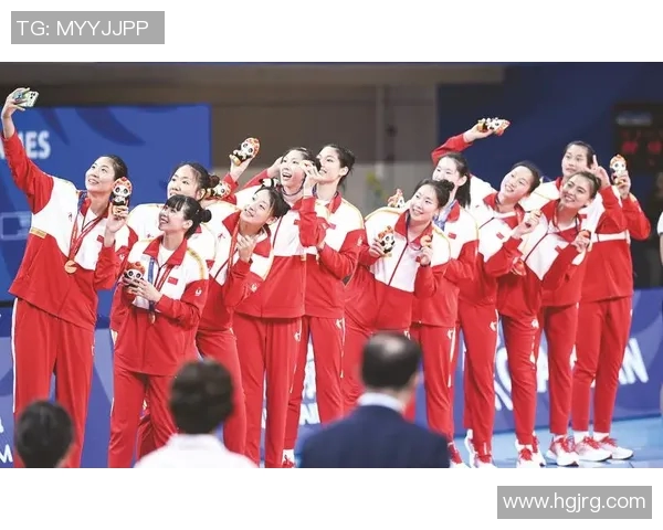 中国蓝男篮队迎战黎巴嫩全力争胜展现团队实力与拼搏精神